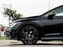 Volkswagen Golf 1.5 eTSI R-Line Business PANO CAMERA 18 INCH BLACK OPTIC IQ LIGHT