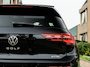 Volkswagen Golf 1.5 eTSI R-Line Business PANO CAMERA 18 INCH BLACK OPTIC IQ LIGHT