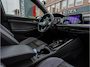 Volkswagen Golf 1.5 eTSI R-Line Business PANO CAMERA 18 INCH BLACK OPTIC IQ LIGHT