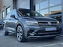 Volkswagen Tiguan 2.0 TSI 4Motion Highline Business R Pano | Carplay | Dealer OH