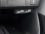 Toyota Yaris 1.5 Hybrid 115 Dynamic Comfort Pack | BTW voertuig | Dealer onderhouden | Stoel+stuurverwarming | Dodehoek detectie | Stoel+stuurverwarming | Parkeersensoren voor+achter | Draadloze telefoonlader | Navigatie | Apple CarPlay/And