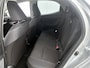 Toyota Yaris 1.5 Hybrid 115 Dynamic Comfort Pack | BTW voertuig | Dealer onderhouden | Stoel+stuurverwarming | Dodehoek detectie | Stoel+stuurverwarming | Parkeersensoren voor+achter | Draadloze telefoonlader | Navigatie | Apple CarPlay/And