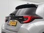 Toyota Yaris 1.5 Hybrid 115 Dynamic Comfort Pack | BTW voertuig | Dealer onderhouden | Stoel+stuurverwarming | Dodehoek detectie | Stoel+stuurverwarming | Parkeersensoren voor+achter | Draadloze telefoonlader | Navigatie | Apple CarPlay/And