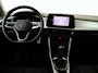 Volkswagen T-Roc 1.0 TSI Life Business | Achteruitrijcamera | Adaptieve cruise control | Lane assist | Digital cockpit Pro | Parkeerassistent | Stoelverwarming | Navigatie |
