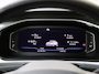 Volkswagen T-Roc 1.0 TSI Life Business | Achteruitrijcamera | Adaptieve cruise control | Lane assist | Digital cockpit Pro | Parkeerassistent | Stoelverwarming | Navigatie |