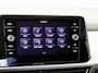 Volkswagen T-Roc 1.0 TSI Life Business | Achteruitrijcamera | Adaptieve cruise control | Lane assist | Digital cockpit Pro | Parkeerassistent | Stoelverwarming | Navigatie |