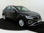 Volkswagen T-Roc 1.0 TSI Life Business | Achteruitrijcamera | Adaptieve cruise control | Lane assist | Digital cockpit Pro | Parkeerassistent | Stoelverwarming | Navigatie |