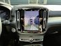 Volvo XC40 2.0 B4 Plus Black Edition | Panoramadak | Trekhaak | 360° Camera |