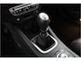 Renault Megane 1.4 TCe Privilège | Leer | Cruise | Xenon | Navi | PDC | LUXE UITVOERING - RIJKLAAR GELEVERD !