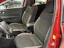 Renault Captur 0.9 TCe Intens / Apple Carplay / Trekhaak / Achteruitrijcamera / Parkeer Sensoren voor en achter / Climate control / Cruise control / Stoelverwarming