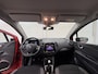 Renault Captur 0.9 TCe Intens / Apple Carplay / Trekhaak / Achteruitrijcamera / Parkeer Sensoren voor en achter / Climate control / Cruise control / Stoelverwarming