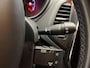 Renault Captur 0.9 TCe Intens / Apple Carplay / Trekhaak / Achteruitrijcamera / Parkeer Sensoren voor en achter / Climate control / Cruise control / Stoelverwarming