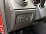 Renault Captur 0.9 TCe Intens / Apple Carplay / Trekhaak / Achteruitrijcamera / Parkeer Sensoren voor en achter / Climate control / Cruise control / Stoelverwarming