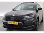 Skoda Karoq 1.5 TSI ACT Sportline Business | Rijklaar! | Dig. Cockpit | Pano | Adapt. Cruise | Standkachel | Stoelverw. | Dodehoek | 360cam |