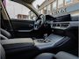 BMW 3-Serie Touring 330e eDrive Edition CAMERA 18 INCH LEDER SHADOW DODEHOEK
