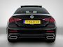 Mercedes-Benz C-klasse 180 AMG Line | Panoramadak | 19" multispaaks velgen | Stoelverwarming | Dodehoekassistent | Inclusief 24 maanden MB Certified garantie voor Europa.