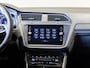 Volkswagen Tiguan Allspace 1.5 TSI R-Line Blackstyle 7p. / 150pk / Panorama dak / Stoel en stuur verwarming / Achteruitrij camera /