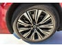 Volvo V60 2.0 T6 AWD Plug-in hybrid 293kW/399pk Aut8 Ultra Bright PANORAMADAK + HARMAN/KARDON + EL.TREKHAAK + STOELVENTILATIE&-MASSAGE + 360 CAMERA + BLIS + ADAPT.CRUISE + MATRIX LED + PILOT ASSIST + STUUR&STOEVERWARMING V&A + PARKSENSOREN + 18" LM-VELGEN!!