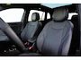 Volkswagen Tiguan 1.5 eHybrid R-Line Edition | PHEV | Pano | Trekhaak | 360° Camera | Deze Volkswagen Tiguan 1.5 eHybrid R-Line Edition is de ideale combinatie van dynamisch design, dagelijks comfort en moderne technologie. De sportieve R-Line styling geeft hem een krachtige u