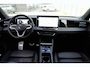 Volkswagen Tiguan 1.5 eHybrid R-Line Edition | PHEV | Pano | Trekhaak | 360° Camera | Deze Volkswagen Tiguan 1.5 eHybrid R-Line Edition is de ideale combinatie van dynamisch design, dagelijks comfort en moderne technologie. De sportieve R-Line styling geeft hem een krachtige u