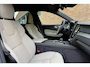 Volvo XC60 T6 Plug-in hybrid AWD Ultra Bright | Luchtvering | 360° Parkeercamera | Parkeersensoren voor + achter | Panoramadak | Standkachel | 21'' Lichtmetalen velgen | Google Infotainment | Stoelverwarming | Electrische bedienbare voorstoelen