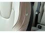 Volvo XC60 T6 Plug-in hybrid AWD Ultra Bright | Luchtvering | 360° Parkeercamera | Parkeersensoren voor + achter | Panoramadak | Standkachel | 21'' Lichtmetalen velgen | Google Infotainment | Stoelverwarming | Electrische bedienbare voorstoelen