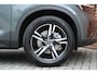 Volvo XC40 B4 Plus Dark | Panoramadak | Trekhaak | Premium audio by Harman Kardon | Verwarmbare voorstoelen, stuurwiel en voorruit | Apple carplay/Android auto |
