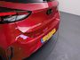 Opel Corsa 1.2 Turbo Yes / Navigatie via Carplay/ Parkeersensoren / Stuur -en Stoelverwarmd / LED / 16'' LMV