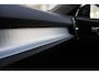 Volvo XC40 T2 Momentum Business | Dealeronderhouden | Adaptive Cruise Control | Parkeersensoren voor + achter | Parkeercamera | Stoelverwarming | Stuurwielverwarming | Navigatie | Climate Control