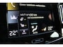 Volvo XC40 T2 Momentum Business | Dealeronderhouden | Adaptive Cruise Control | Parkeersensoren voor + achter | Parkeercamera | Stoelverwarming | Stuurwielverwarming | Navigatie | Climate Control