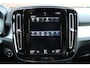 Volvo XC40 T2 Momentum Business | Dealeronderhouden | Adaptive Cruise Control | Parkeersensoren voor + achter | Parkeercamera | Stoelverwarming | Stuurwielverwarming | Navigatie | Climate Control