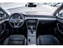 Volkswagen Passat Variant 1.4 TSI PHEV GTE Business | Achteruitrijcamera | Elektrisch bedienbare achterklep met sensorsturing | Lederen bekleding