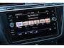 Volkswagen Tiguan 1.5 TSI R-Line Business+ 150PK / 110kW DSG, NL auto, nieuw door ons geleverd, 20" 'Suzuka' LMV, achteruitrijcamera (Rear View), parkeersensoren voor en achter (PDC), keyless start & entry, elektrische achterklep met sensorsturing (Easy Open), LED Matrix (IQ.Lights), digital cockpit pro, DAB+, Apple Carplay & Android Auto, navigatie, DAB+, draadloze telefoonlader, privacy glas, adaptieve crusie control (ACC), chrome dakrails, dynamische richtingaanwijzers, R-Line in- en exterieur, elektrisch verstel-, verwarm- en inklapbare buitenspiegels, verwarmbare voorstoel etc.