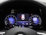Volkswagen Golf Variant 1.5 eTSI R-Line | Panoramadak | Navigatie | Achteruitrijcamera | Trekhaak | LED Matrix | Black Style | Keyless |