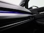 Volkswagen Golf Variant 1.5 eTSI R-Line | Panoramadak | Navigatie | Achteruitrijcamera | Trekhaak | LED Matrix | Black Style | Keyless |