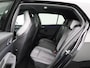 Volkswagen Golf Variant 1.5 eTSI R-Line | Panoramadak | Navigatie | Achteruitrijcamera | Trekhaak | LED Matrix | Black Style | Keyless |
