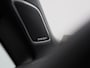 Volkswagen Golf Variant 1.5 eTSI R-Line | Panoramadak | Navigatie | Achteruitrijcamera | Trekhaak | LED Matrix | Black Style | Keyless |