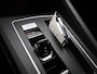 Volkswagen Golf Variant 1.5 eTSI R-Line | Panoramadak | Navigatie | Achteruitrijcamera | Trekhaak | LED Matrix | Black Style | Keyless |