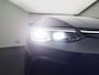 Volkswagen Golf Variant 1.5 eTSI R-Line | Panoramadak | Navigatie | Achteruitrijcamera | Trekhaak | LED Matrix | Black Style | Keyless |