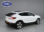 Volvo C40 Recharge Plus 69 kWh, panoramadak, 20 inch,camera,electr bedienbare trekhaak, 1 e eigenaar, Origineel NL auto met nap