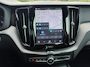 Volvo XC60 2.0 T6 Plug-in hybrid AWD Plus Black Edition | Trekhaak | SoH 96% | Harman/Kardon | Pano | 360 camera | Stoel & stuurverwarming |