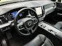 Volvo XC60 2.0 T6 Plug-in hybrid AWD Plus Black Edition | Trekhaak | SoH 96% | Harman/Kardon | Pano | 360 camera | Stoel & stuurverwarming |
