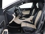 Mercedes-Benz GLA 180 Premium | Panoramadak | Leder | Cruise control | Stoelverwarming | Camera | Park assist | Navigatie | Carplay | Climate control | Full LED