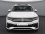 Volkswagen Tiguan 1.5 TSI 150pk DSG R-Line · Panoramadak · Camera · Trekhaak · Harman Kardon Sound  · Apple/Android Car Play · Keyless · Matrix LED · Stuur- & Stoelverwarming ·