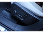 Volvo XC40 B4 Automaat Plus Dark | Demo deal | Panoramisch schuif-/ kanteldak | Harman Kardon | Elektrische voorstoelen met geheugenfunctie | 360 graden camera | Stoel-/ stuurwielverwarming | Verwarmde achterbank | Extra getint glas | 20 inch. lichtmetalen velgen | Pilot assist |