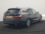 BMW 3-Serie Touring 330e Sportline PHEV 293pk Dealer O.H. | SOH 90,9% | Panodak | Adaptive Cruise | Head Up | 360 Camera | Lederen Sportstoelen & Stuur Verwarmd | Keyless | BLIS | Apple Carplay | Navigatie | DAB | Plug In Hybrid |