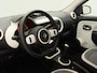 Renault Twingo 1.0 SCe Collection | Pack Look Exterieur 'Blanc' | Handbediende airconditioning | Elektrisch verstelbare en verwarmde buitenspiegels | Bestuurdersstoel in hoogte verstelbaar | Elektrisch bedienbare portierruiten vóór |