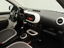 Renault Twingo 1.0 SCe Collection | Pack Look Exterieur 'Blanc' | Handbediende airconditioning | Elektrisch verstelbare en verwarmde buitenspiegels | Bestuurdersstoel in hoogte verstelbaar | Elektrisch bedienbare portierruiten vóór |