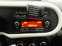 Renault Twingo 1.0 SCe Collection | Pack Look Exterieur 'Blanc' | Handbediende airconditioning | Elektrisch verstelbare en verwarmde buitenspiegels | Bestuurdersstoel in hoogte verstelbaar | Elektrisch bedienbare portierruiten vóór |