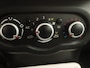 Renault Twingo 1.0 SCe Collection | Pack Look Exterieur 'Blanc' | Handbediende airconditioning | Elektrisch verstelbare en verwarmde buitenspiegels | Bestuurdersstoel in hoogte verstelbaar | Elektrisch bedienbare portierruiten vóór |